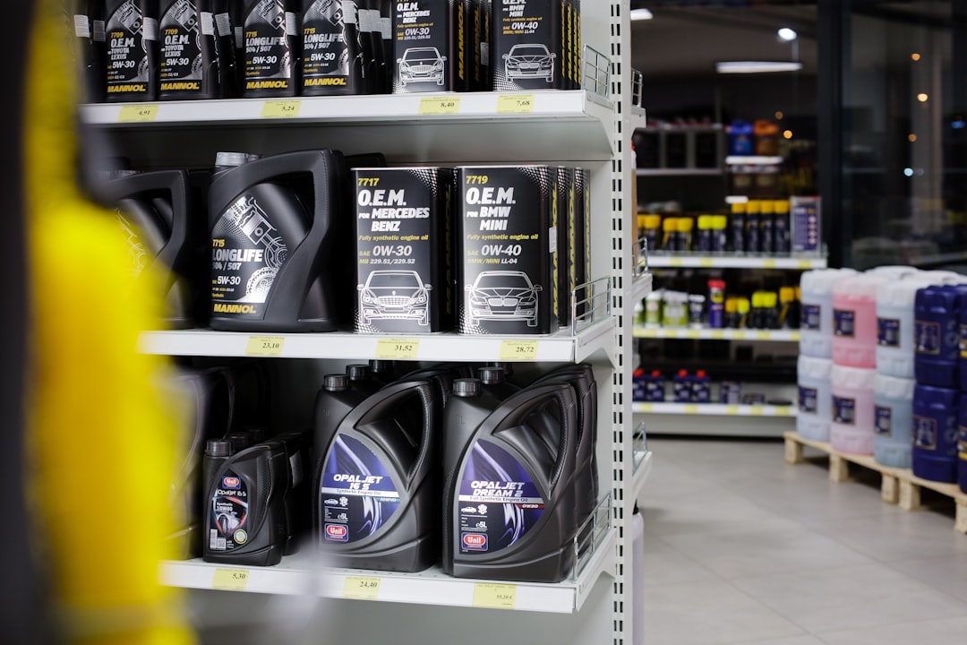 Photo motor oil