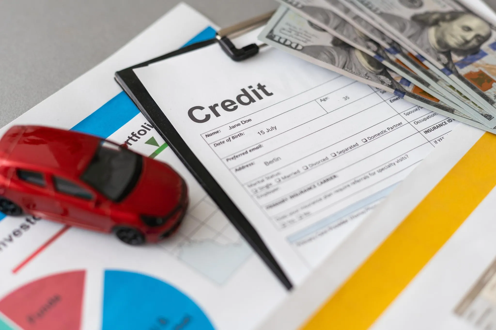 Auto in rate in Ploiesti: ce trebuie sa intrebi inainte de semnarea contractului