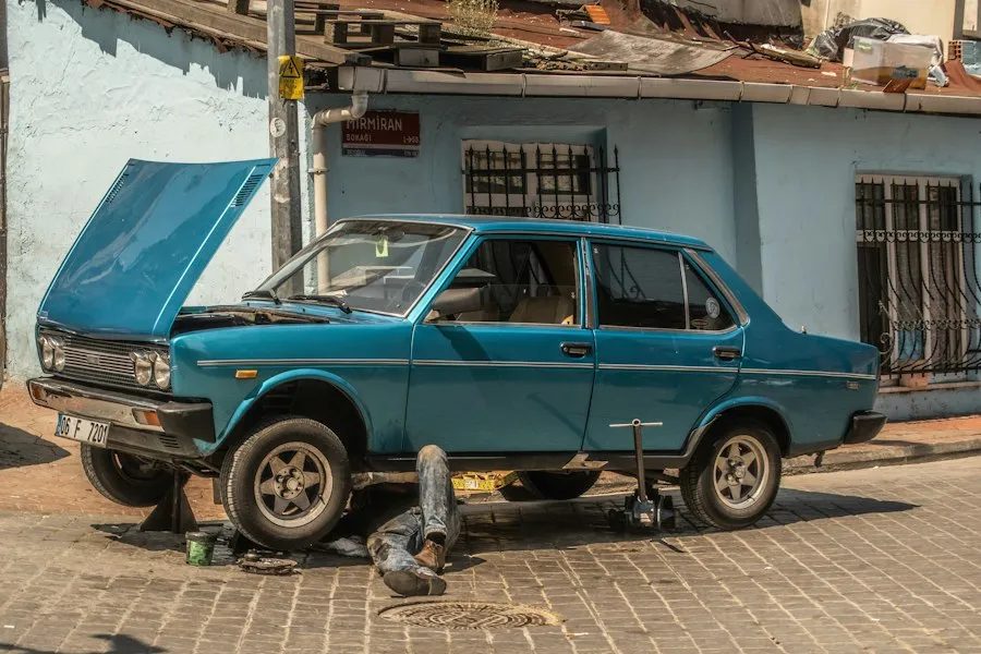 Photo common car service mistakes choosing good auto repair shop