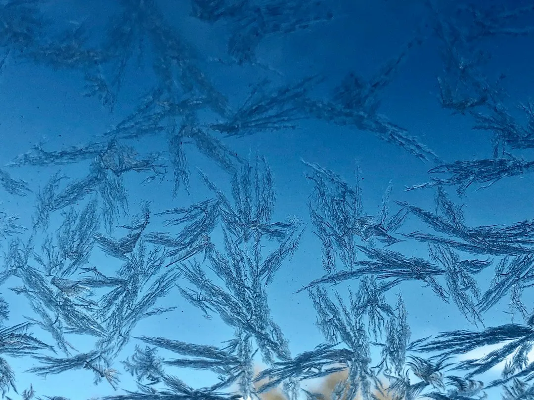 Photo quick windshield defrost solutions